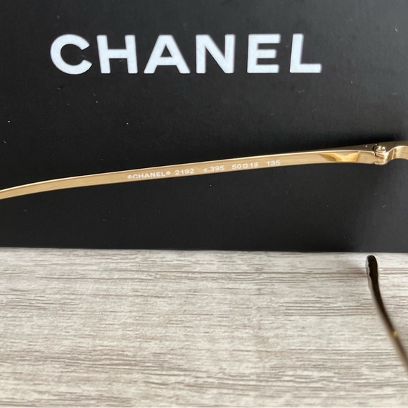 👓 Chanel Round Eyeglasses - Picture 3 of 9